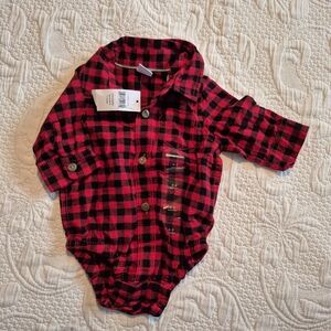 Baby Gap boys 0-3 months flannel buffalo plaid long sleeve body suit NEW